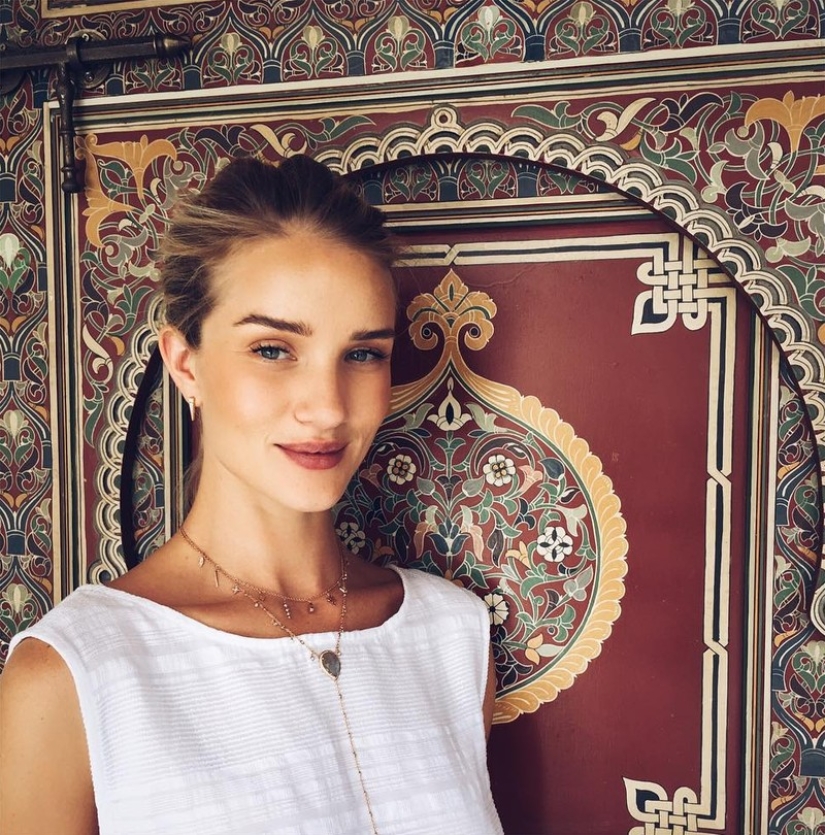 Beautiful people: which of the models should be subscribed to on Instagram