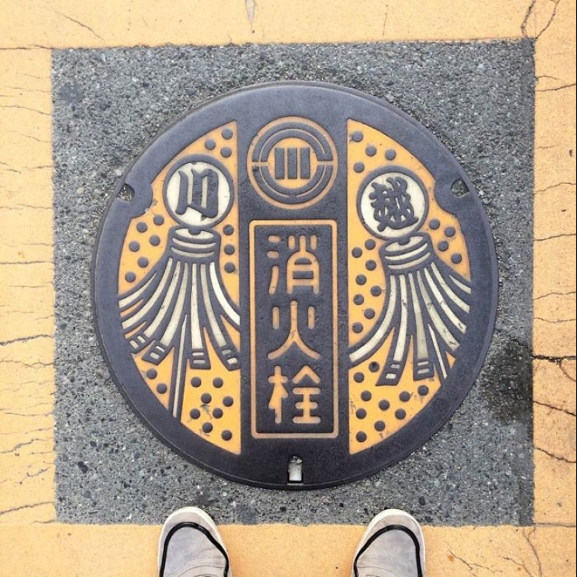 Beauty under your feet: the most beautiful manholes from Japan