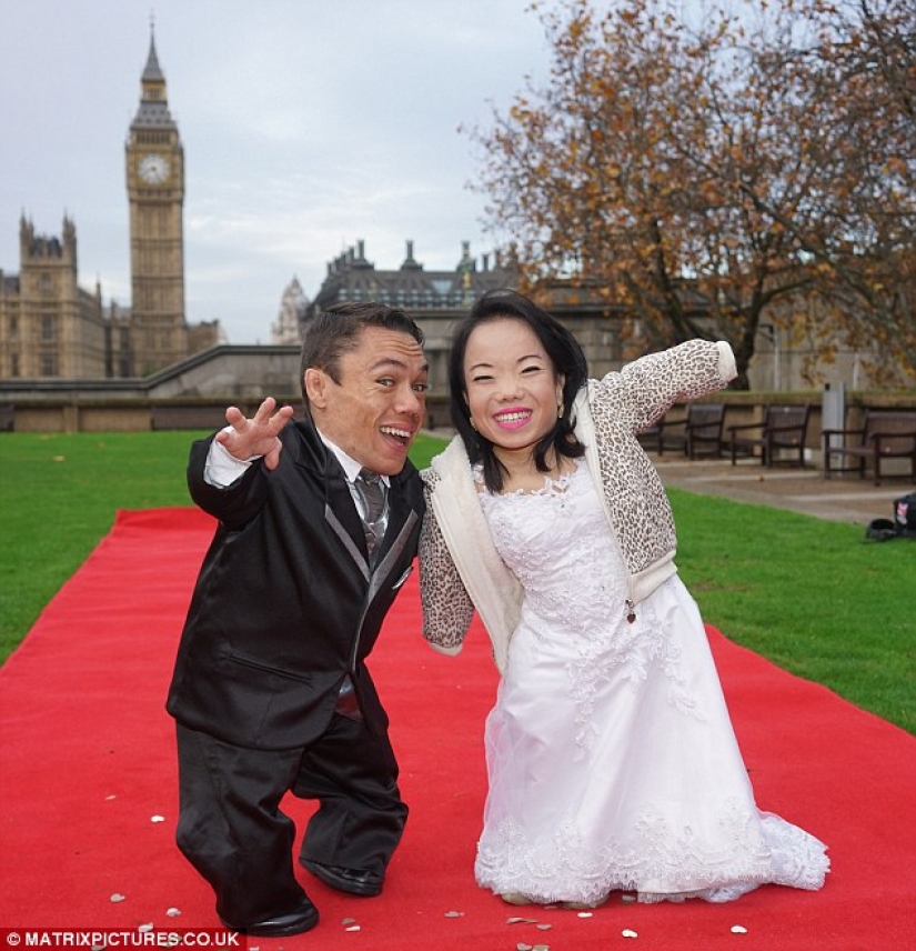 Big day for little people: the shortest couple in the world finally got married