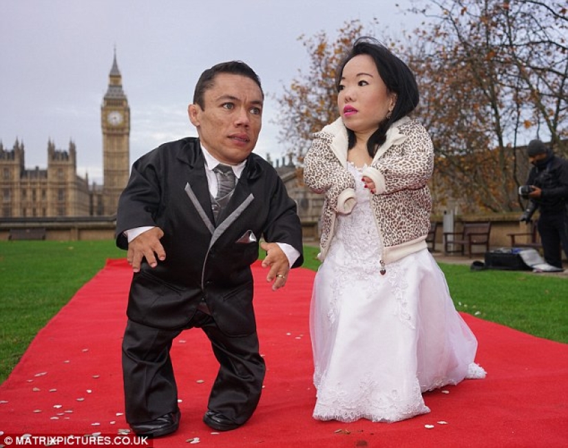 Big day for little people: the shortest couple in the world finally got married