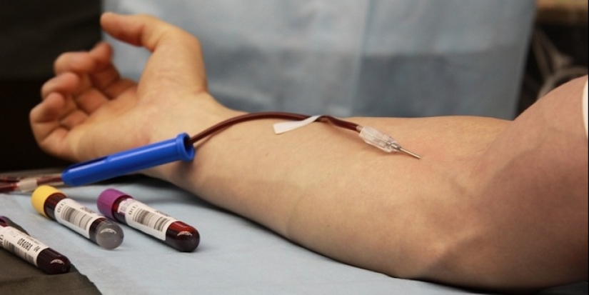 Blood business: anti-aging transfusions are growing in popularity in the United States. But is it of any use to them?