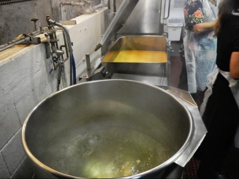 Breakfast at an American homeless shelter