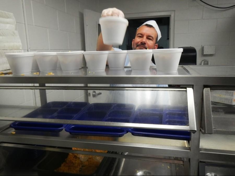 Breakfast at an American homeless shelter