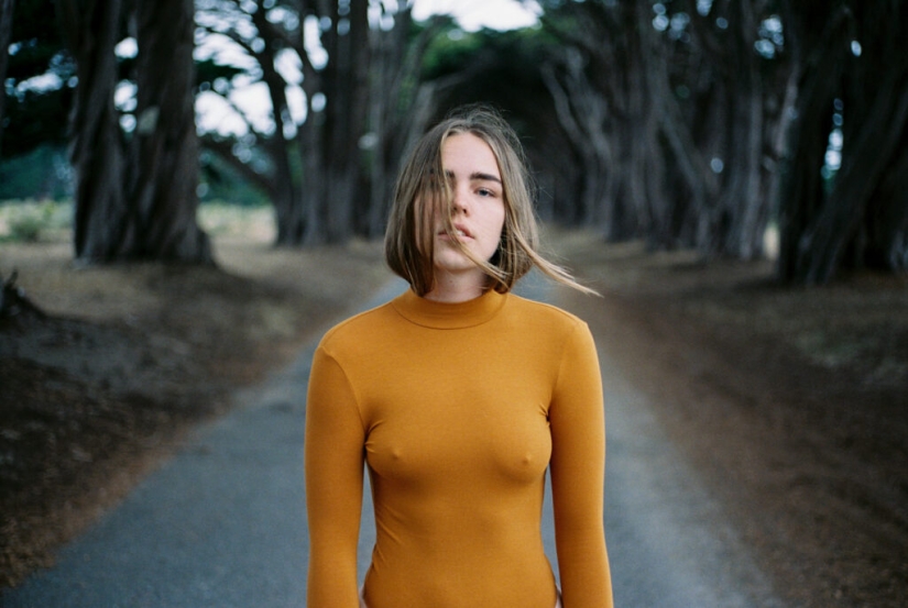 Brock Sanders: a photographer who celebrates the natural beauty of women