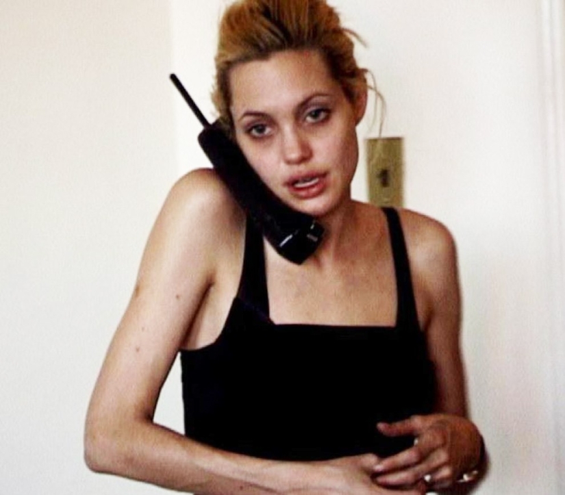 Buenas y malas Angelina Jolie. ¿Se ha asentado la estrella en 40 años?
