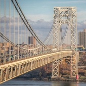 Cada 4 días alguien intenta suicidarse saltando desde este puente.