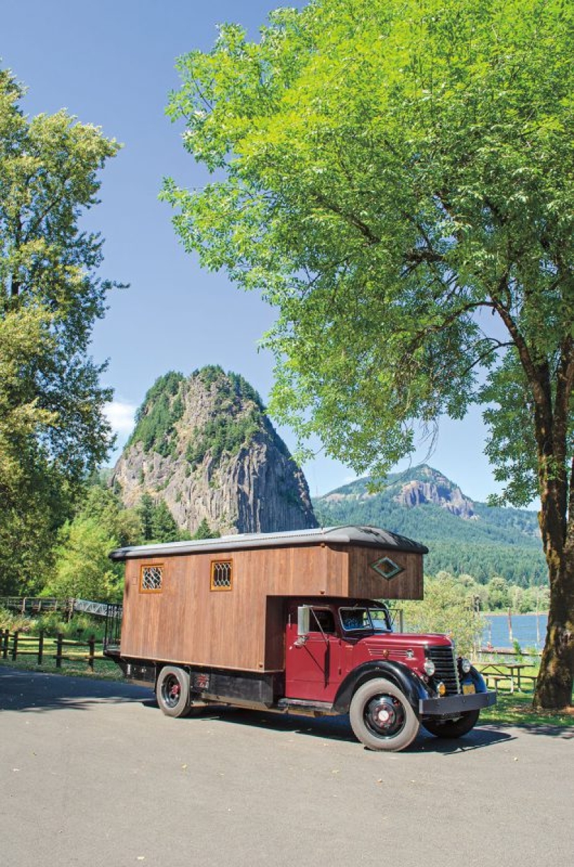 Casa-camiones — raro, pero un lindo reliquia de la época hippie