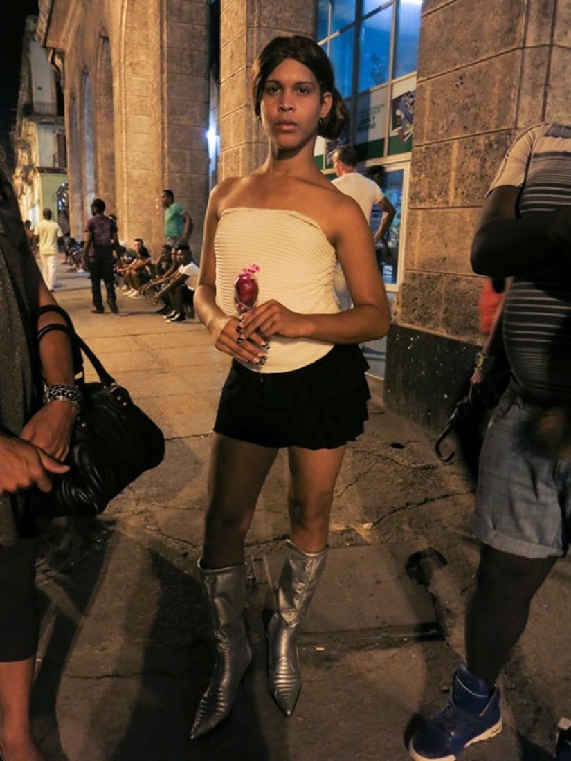 Changed themselves: the life of Cuban transgender beauties