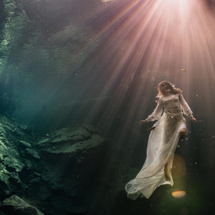 Chicas bajo el agua en impresionantes fotos de freediver fotógrafo Lexi Line