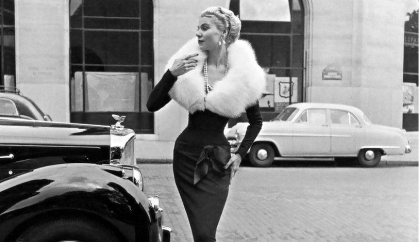 Classic elegance of Dior: exquisite models of the 1940s and 1960s on the streets of Paris