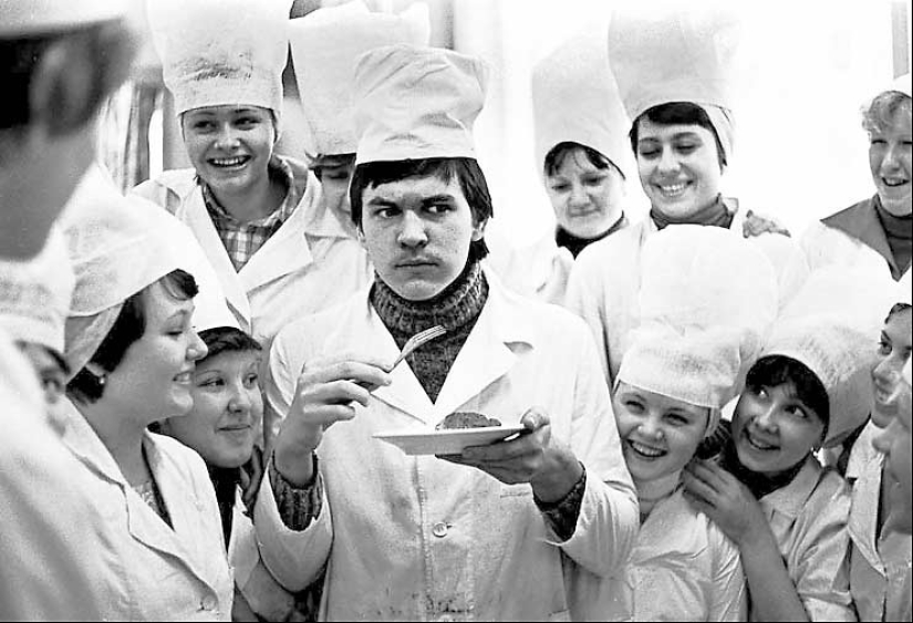 Cómo agitar a las abuelas: obras seleccionadas de la estrella de la fotografía soviética Vladimir Rolov