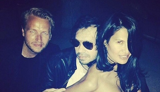 Cómo atrapar un pez dorado en el estanque de Almaty