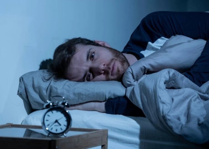 Cómo conciliar el sueño rápidamente: una selección de formas simples y de trabajo
