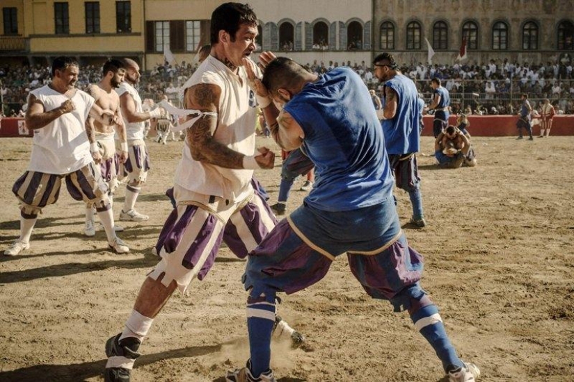 Cómo es el fútbol más sanguinario - Calcio Florentino