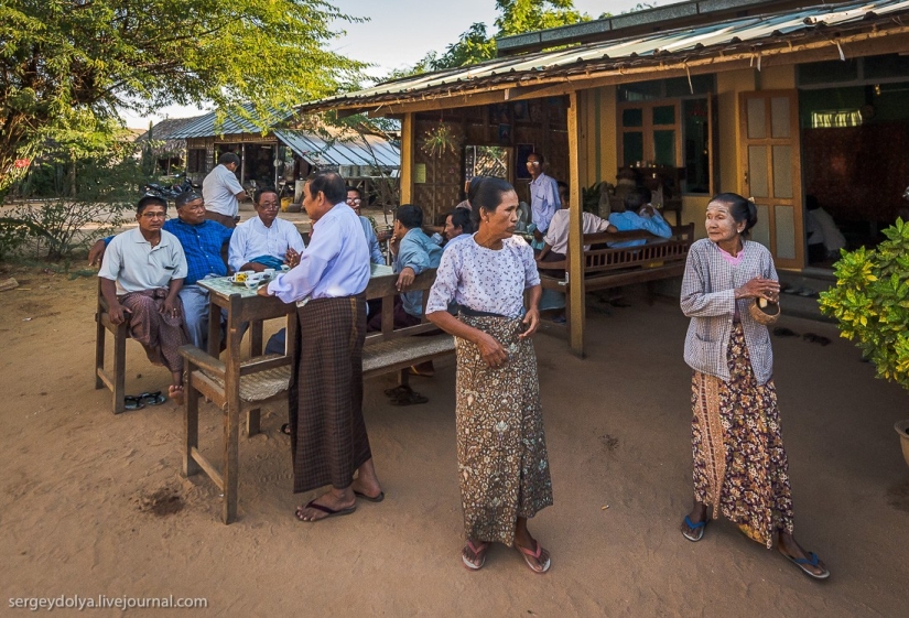¿Cómo es la vida en un pueblo rico de Birmania?