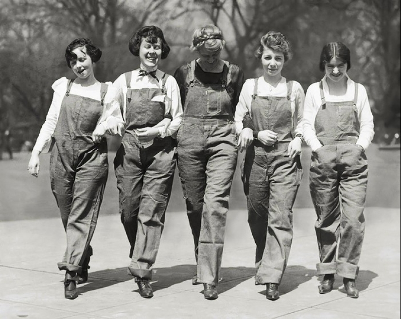 Cómo han evolucionado los jeans durante el siglo pasado