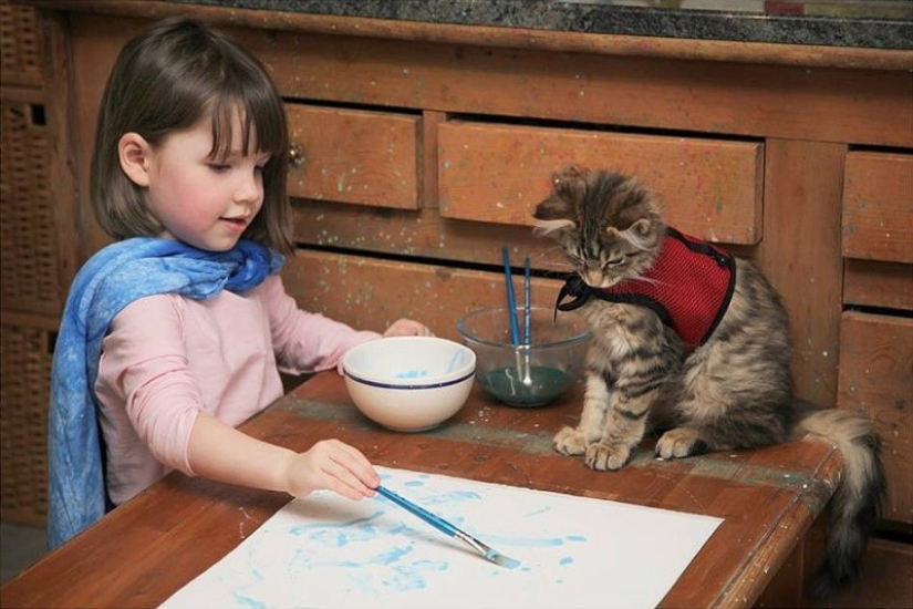 Cómo la gata Tula ayuda a una niña con autismo