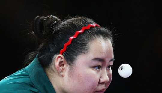 Cómo Los Jugadores de Ping-Pong Se Convierten en Ruedas de Bolas de Plástico