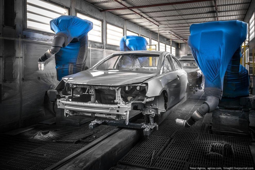 Cómo se ensamblan los automóviles Lifan en la fábrica de Derways