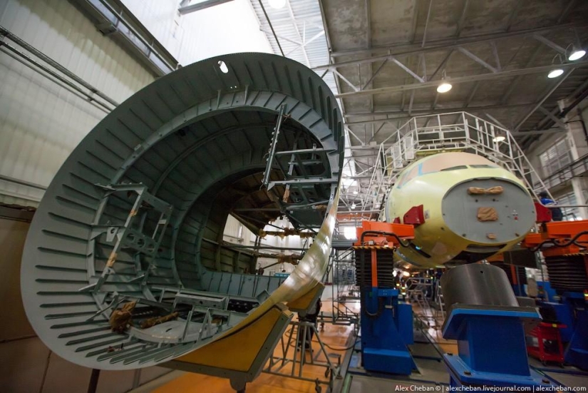 Cómo se fabrica el Superjet: Komsomolsk-on-Amur
