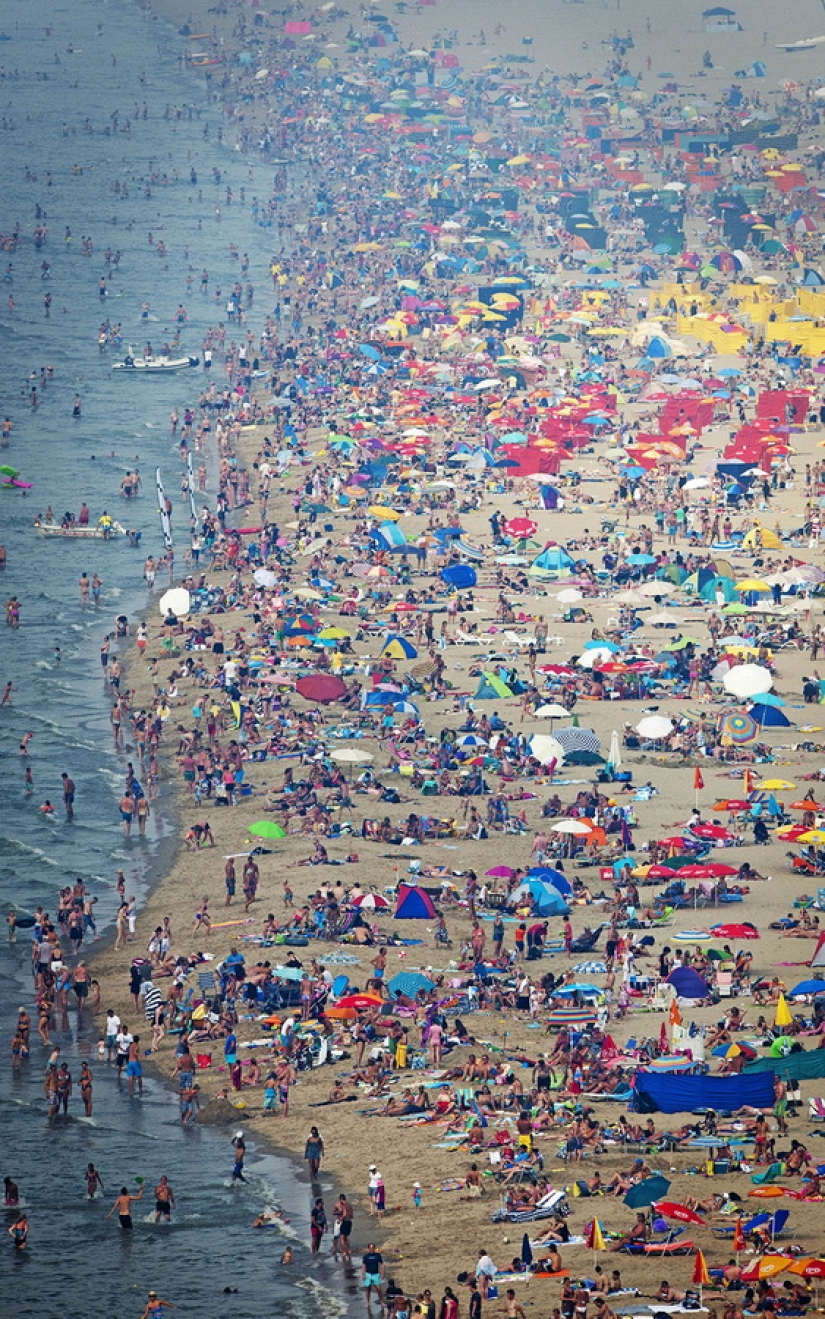 Cómo se ve la playa de Holanda a vista de pájaro