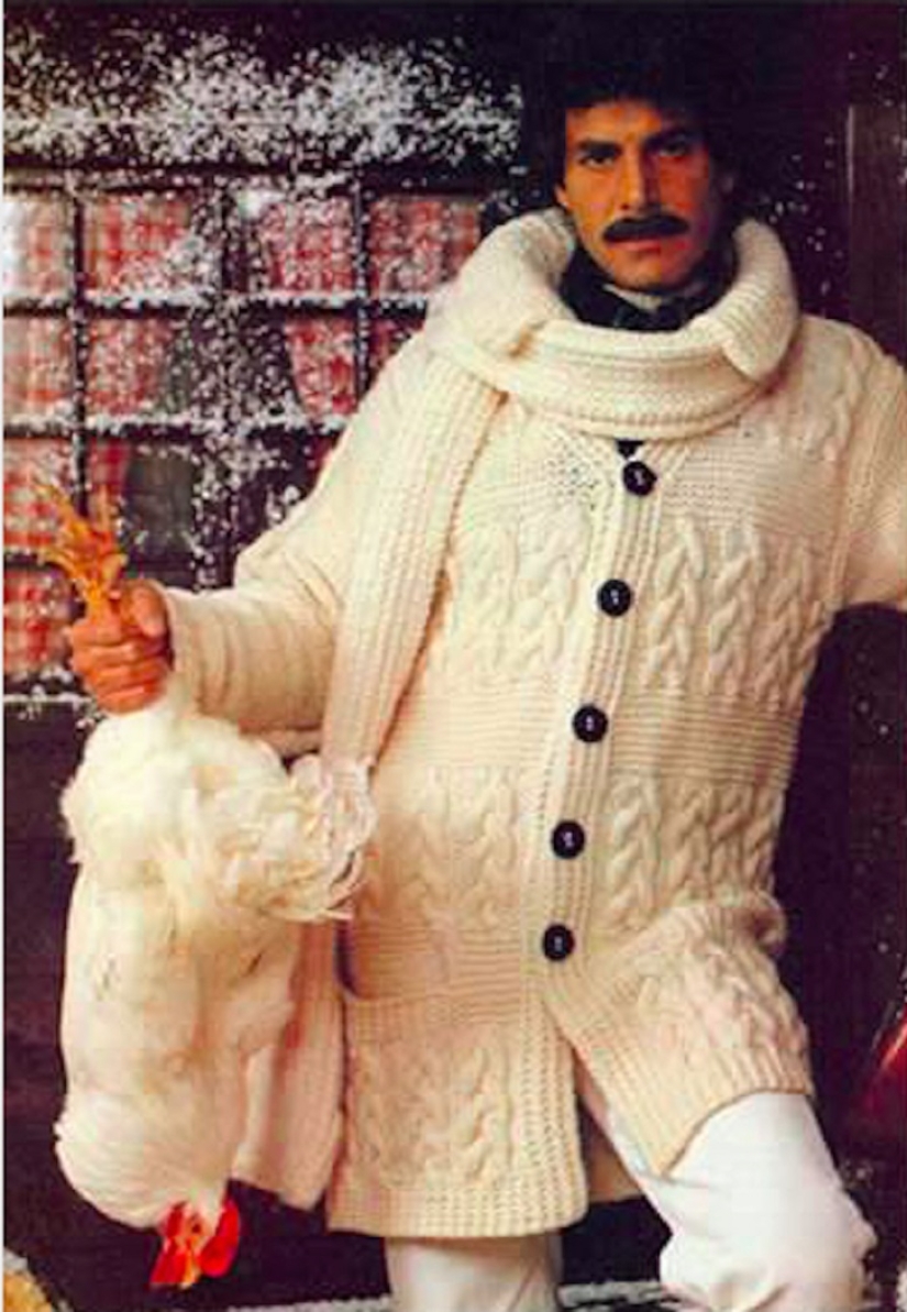 Color brillante, corte indecente, jaula atrevida e impensable con fondo de campana: la moda masculina de los años 70