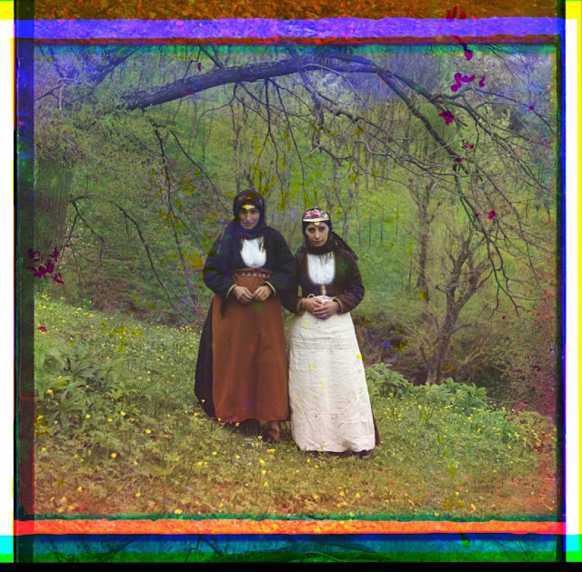Color photographs of women of the Russian Empire at the beginning of the XX century