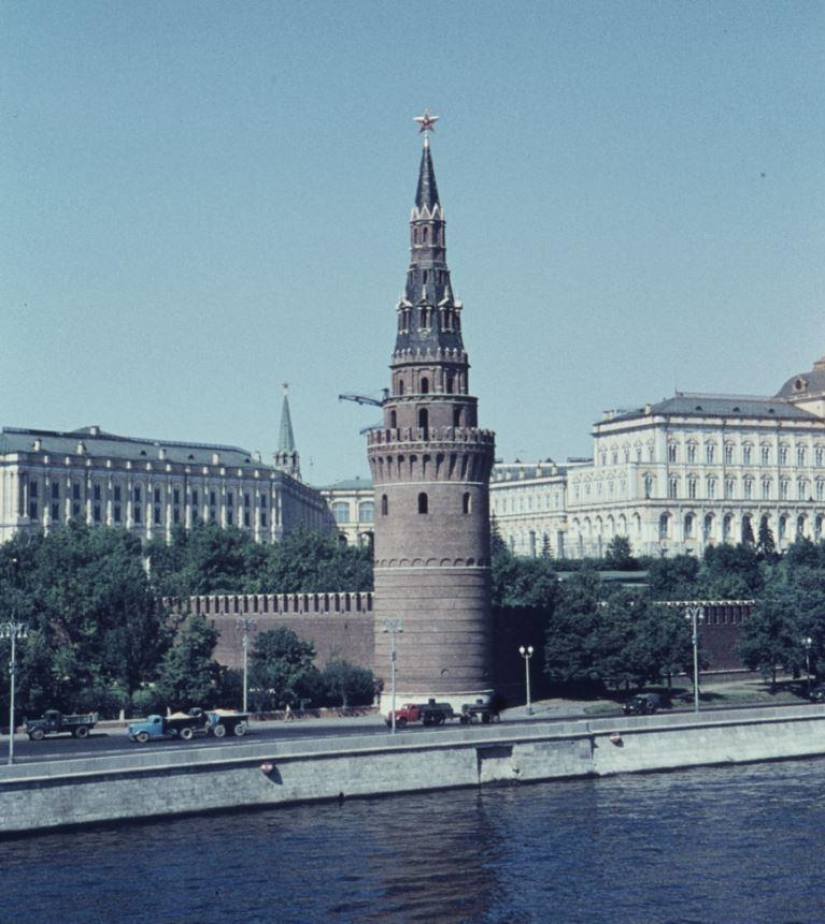 Color photos of summer Moscow in 1961