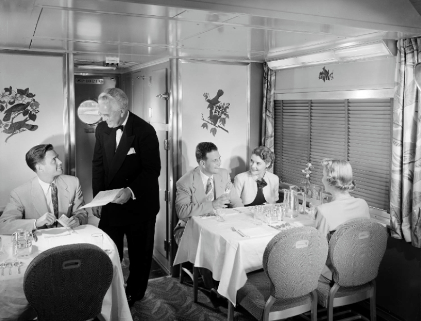 Comfort and luxury on the rails: here's what train travel in the United States looked like in the 1950s