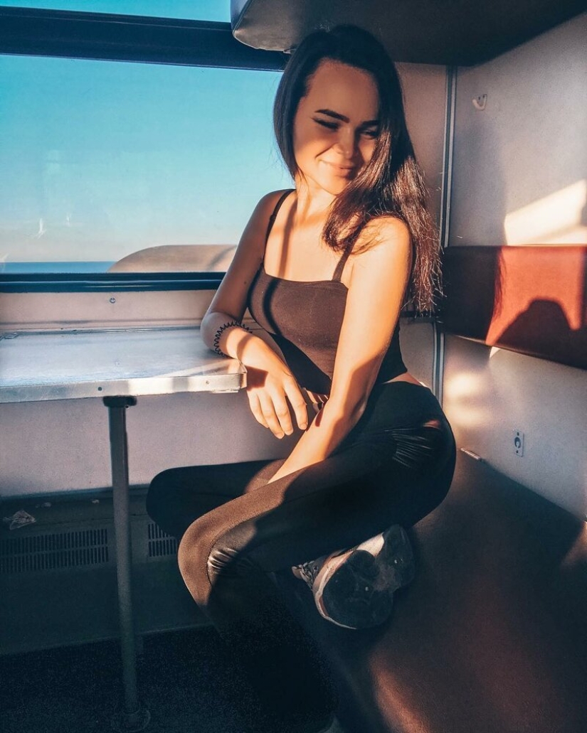"Con usted en cualquier lugar!": el más hermoso compañero de viaje en los trenes