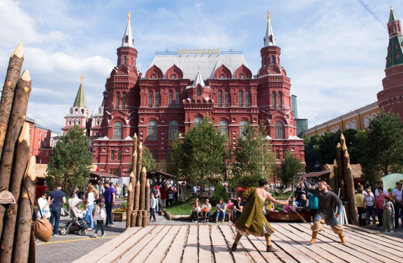 Conoce a nuestra gente! Reconstrucción histórica genial en el centro de Moscú