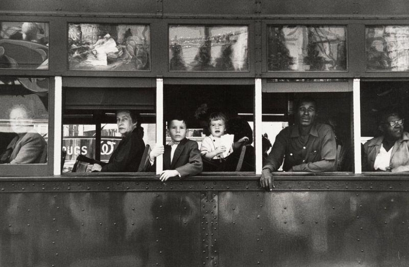 Controversial America in the Best Photographs of Robert Frank