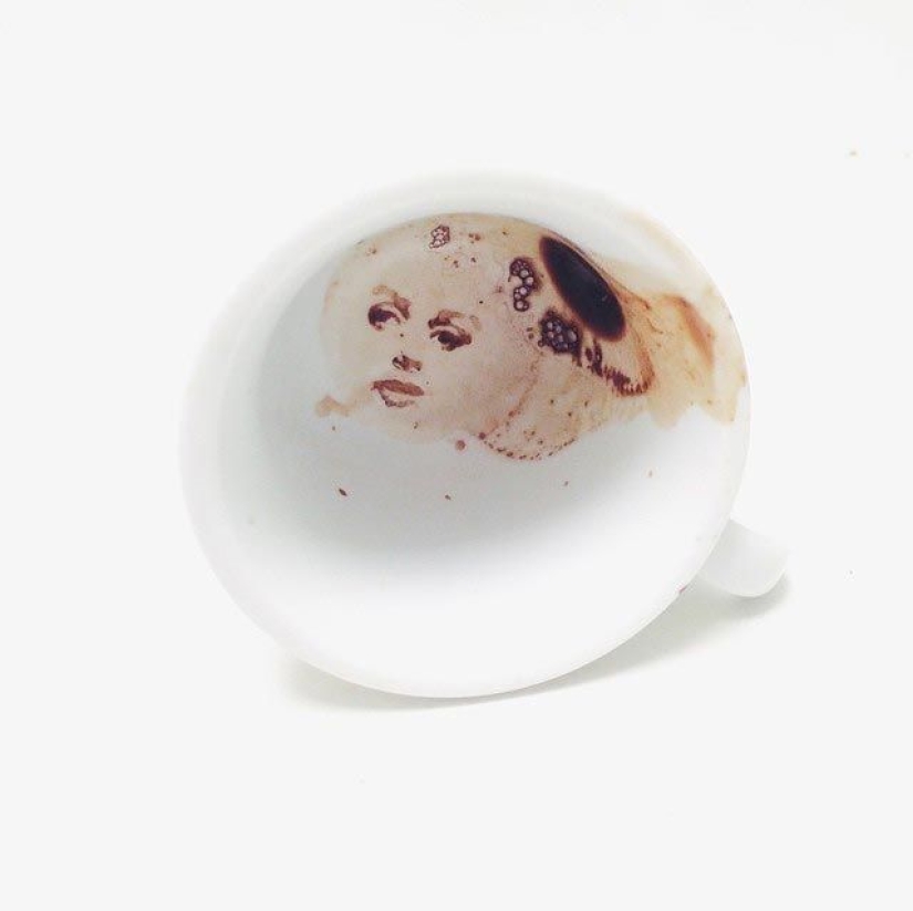 Cuando el café derramado se convierte en arte