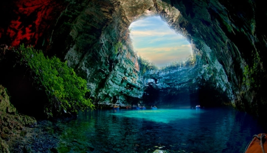 Cueva de Melissani