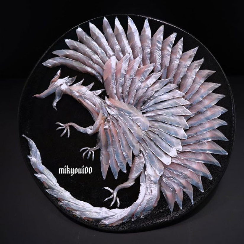 Culinary art plates: Japanese chef turns cutting fish into real masterpieces