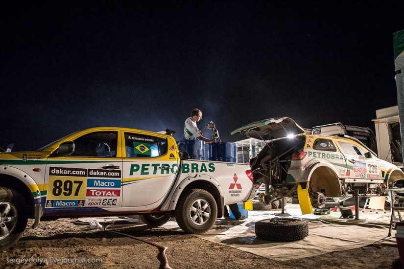 Dakar 2014. Night in Bivouac