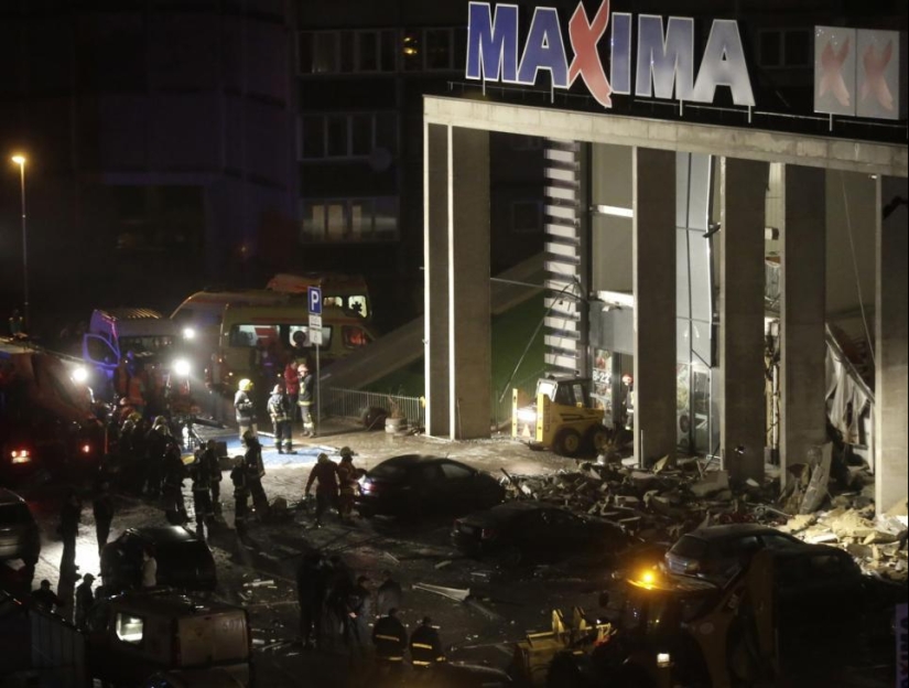 Dangerous shopping: the roof collapsed in one of the shopping centers in Riga