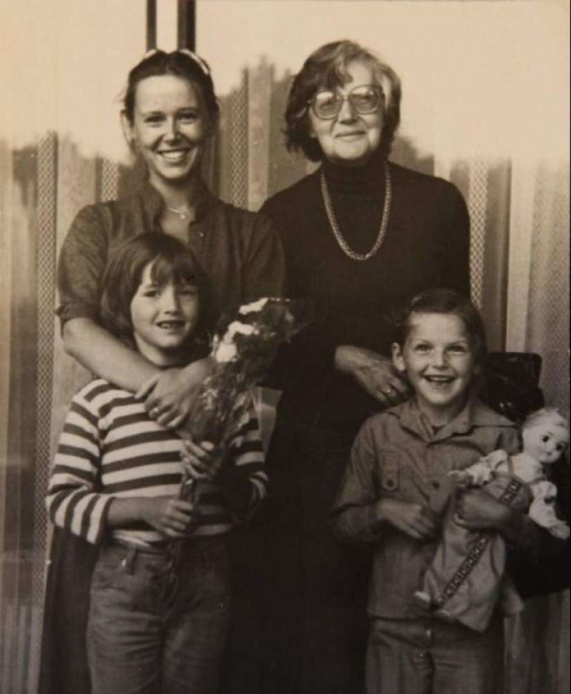 De archivos personales-conmovedoras fotos familiares de actores amados desde la infancia