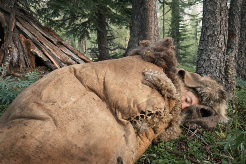 De vuelta en el Paleolítico: cazadores-recolectores del siglo 21 en el proyecto "Vida salvaje"