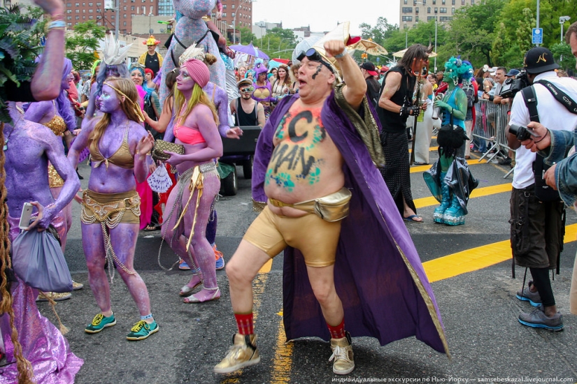 Desfile de sirenas: el buen espectáculo de monstruos de Brooklyn