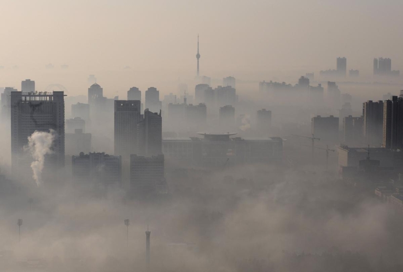 Dizzying and mesmerizing photos: cities in the clouds