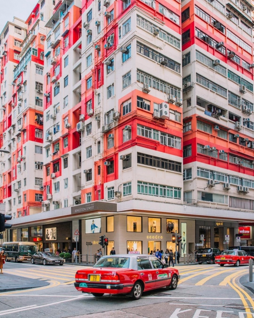Dizzying Hong Kong in Victor Cheng's photographs