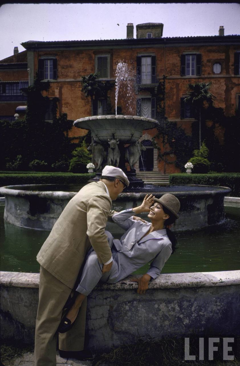 Dolce vita: unknown photos of a young Sophia Loren in a luxury villa
