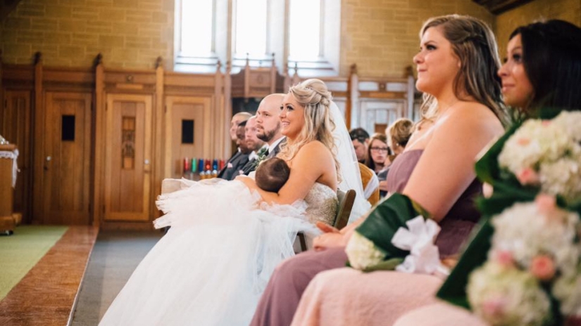 Don't be shy: the bride breastfed the baby right during the wedding