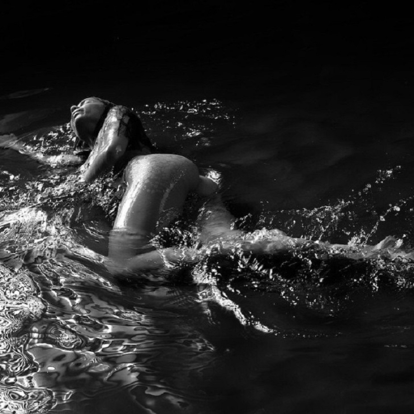 Dos de las cosas más bellas del mundo: chicas desnudas y agua