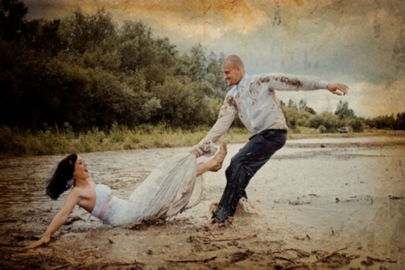 Dress in the trash - freaky wedding photography trend