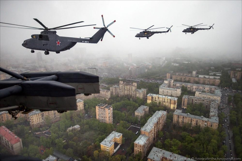 Dress rehearsal for the Victory Parade and Moscow from a helicopter