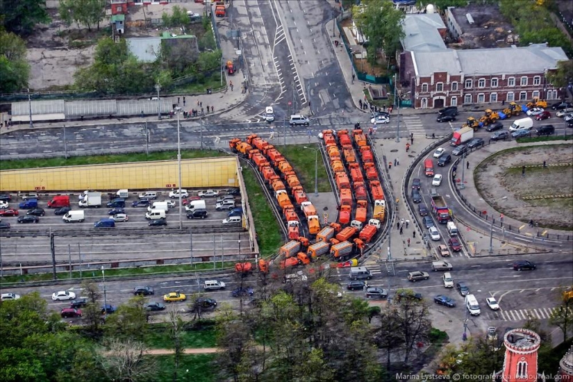 Dress rehearsal for the Victory Parade and Moscow from a helicopter