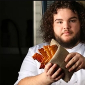 El actor que interpretó al Pastel Caliente en "Juego de Tronos" abrió una panadería