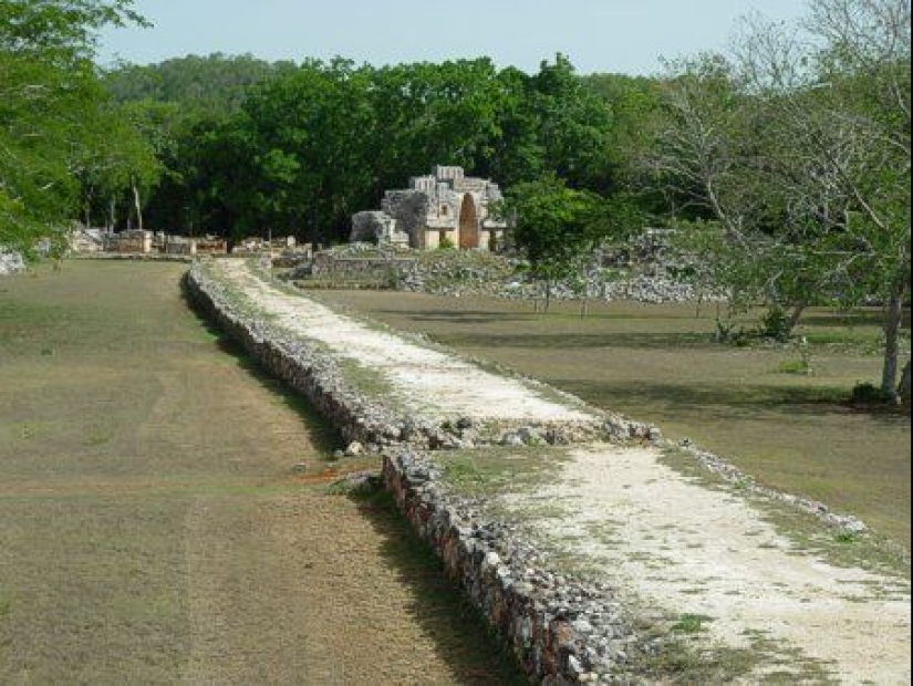 El camino Maya de 100 km de largo es un milagro de la ingeniería antigua